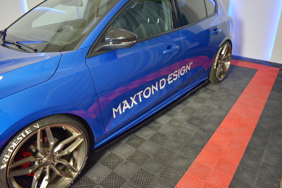 Maxton Design Ford Focus ST / ST-Line MK4 Side Skirts Diffusers V.3